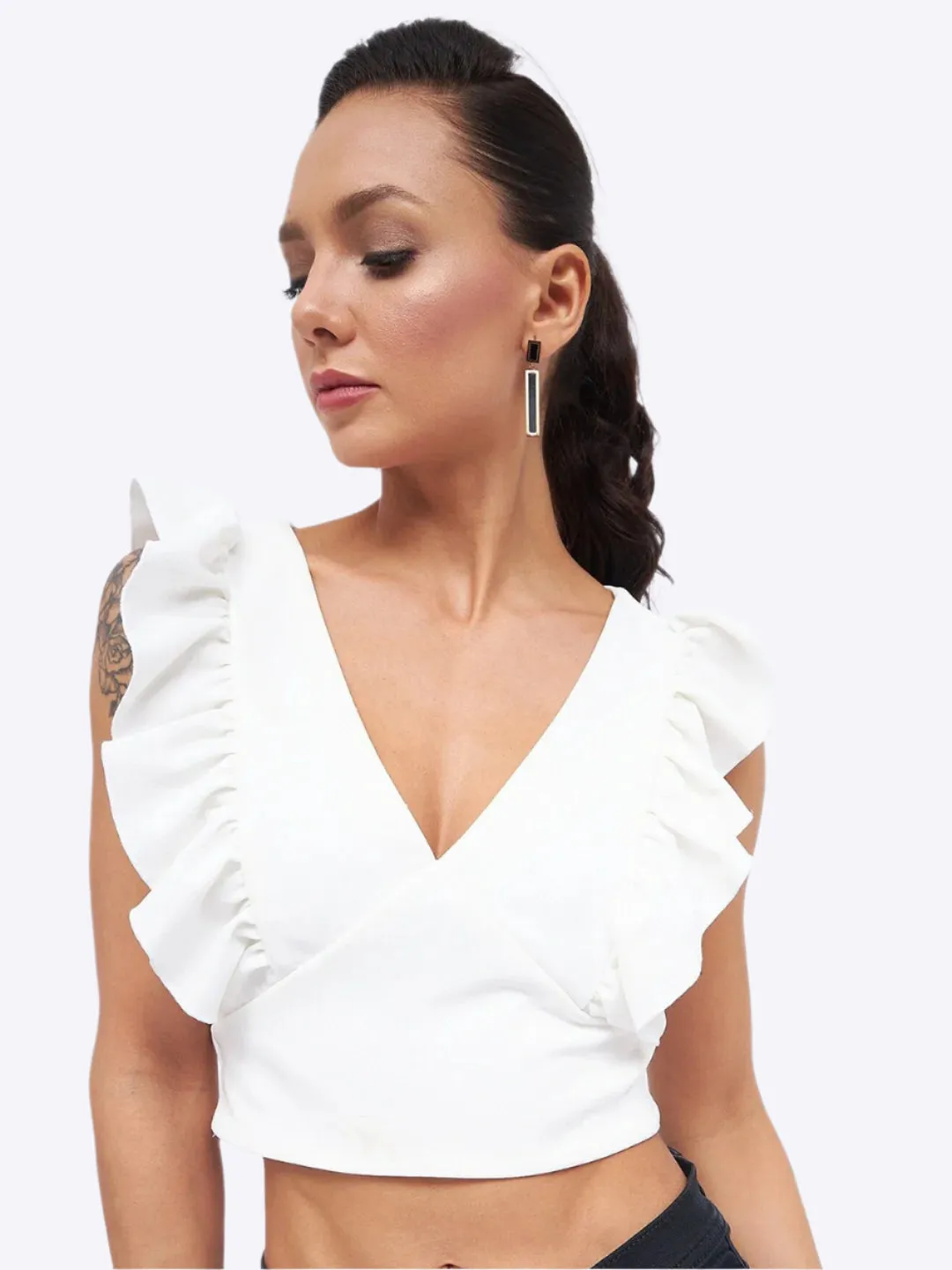 Frill Neck Ruched Ribbed Top