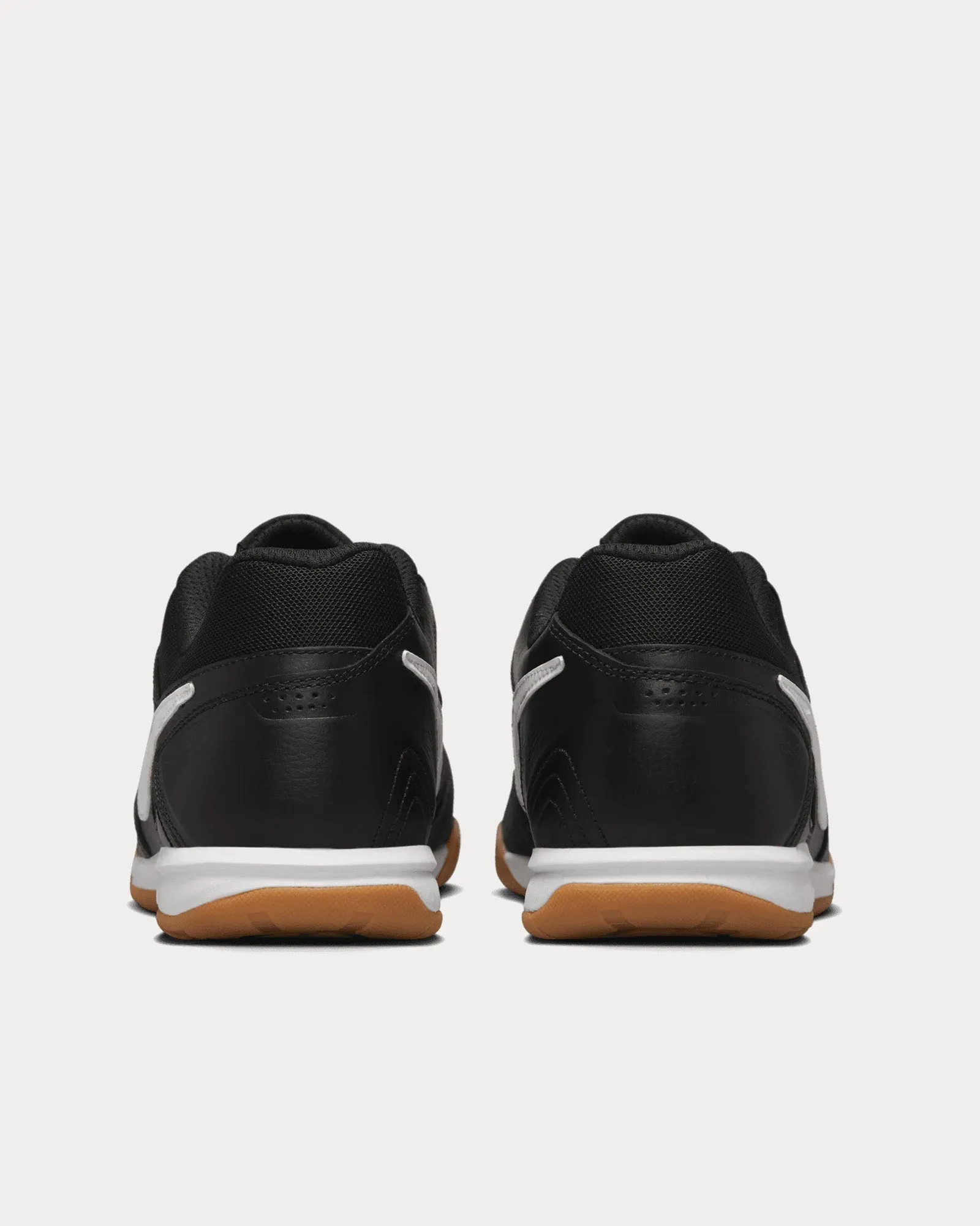 Gato Leather Black / White Low Top Sneakers