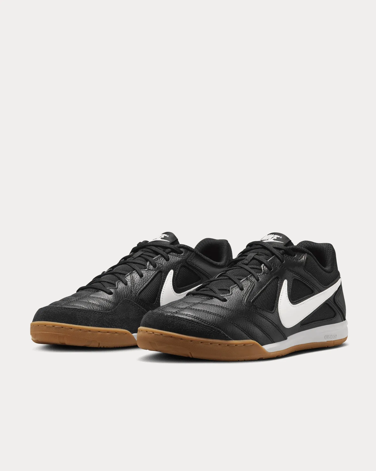 Gato Leather Black / White Low Top Sneakers